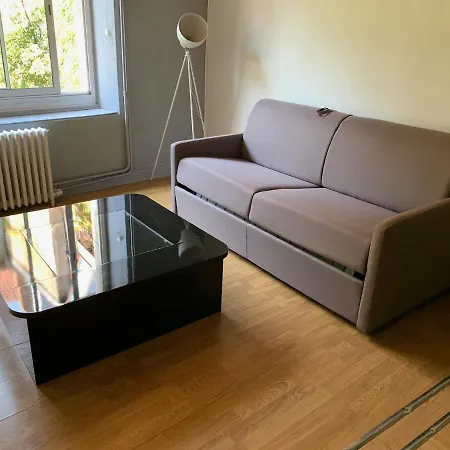 Apartment Grand Confort Sur Cour Champagnole